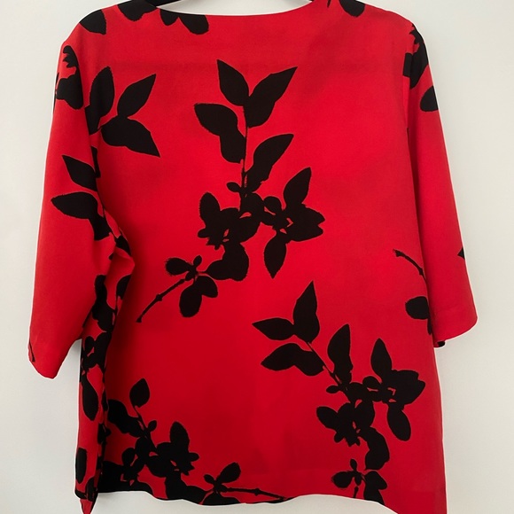 DKNY Blouse - Picture 2 of 2